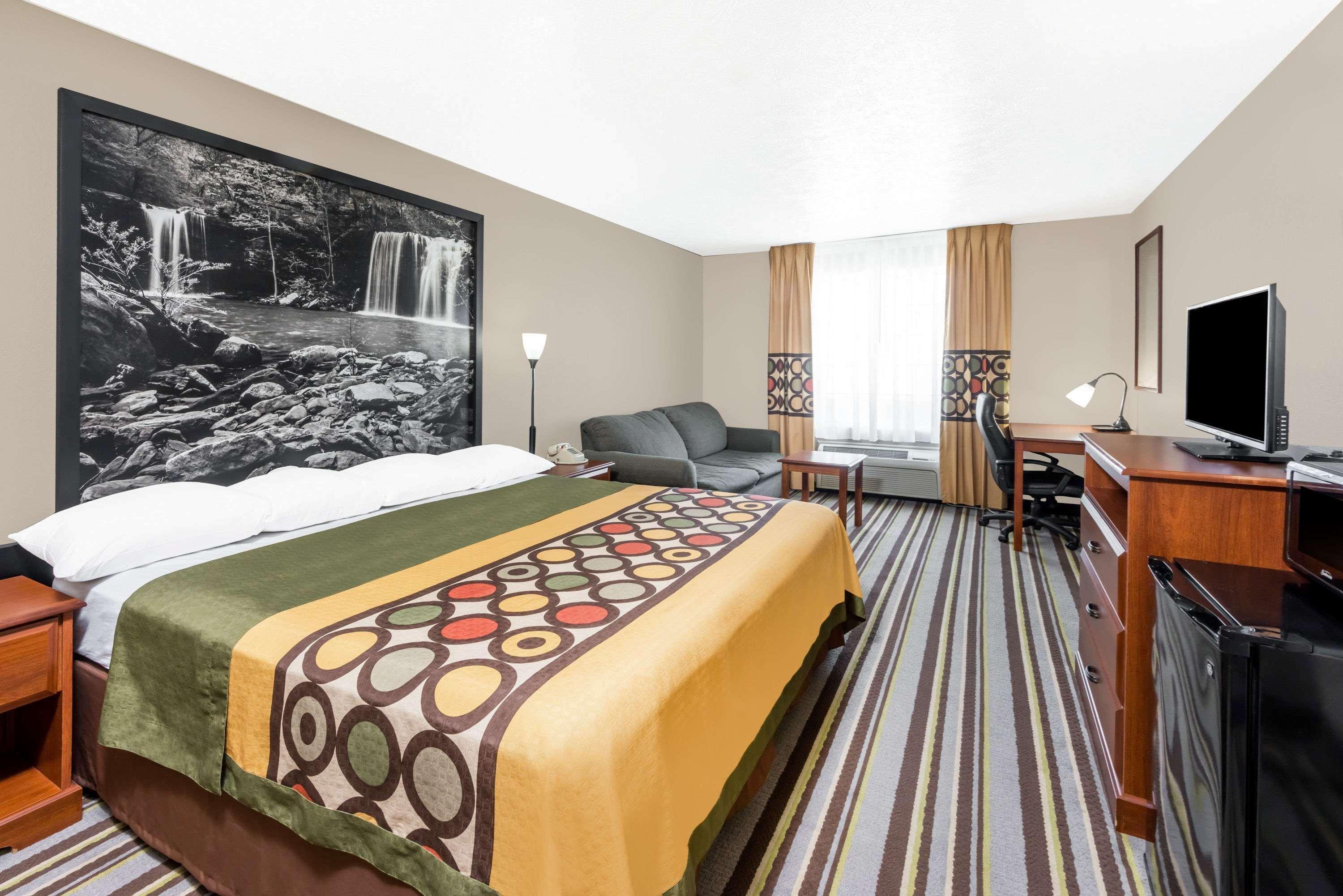 Super 8 By Wyndham Bolivar Εξωτερικό φωτογραφία